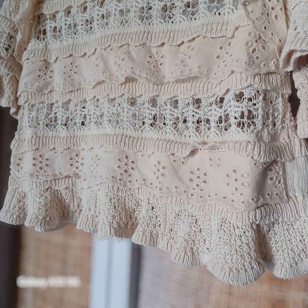 Zara Cream Crochet Ruffle Top - Picture 3 of 11